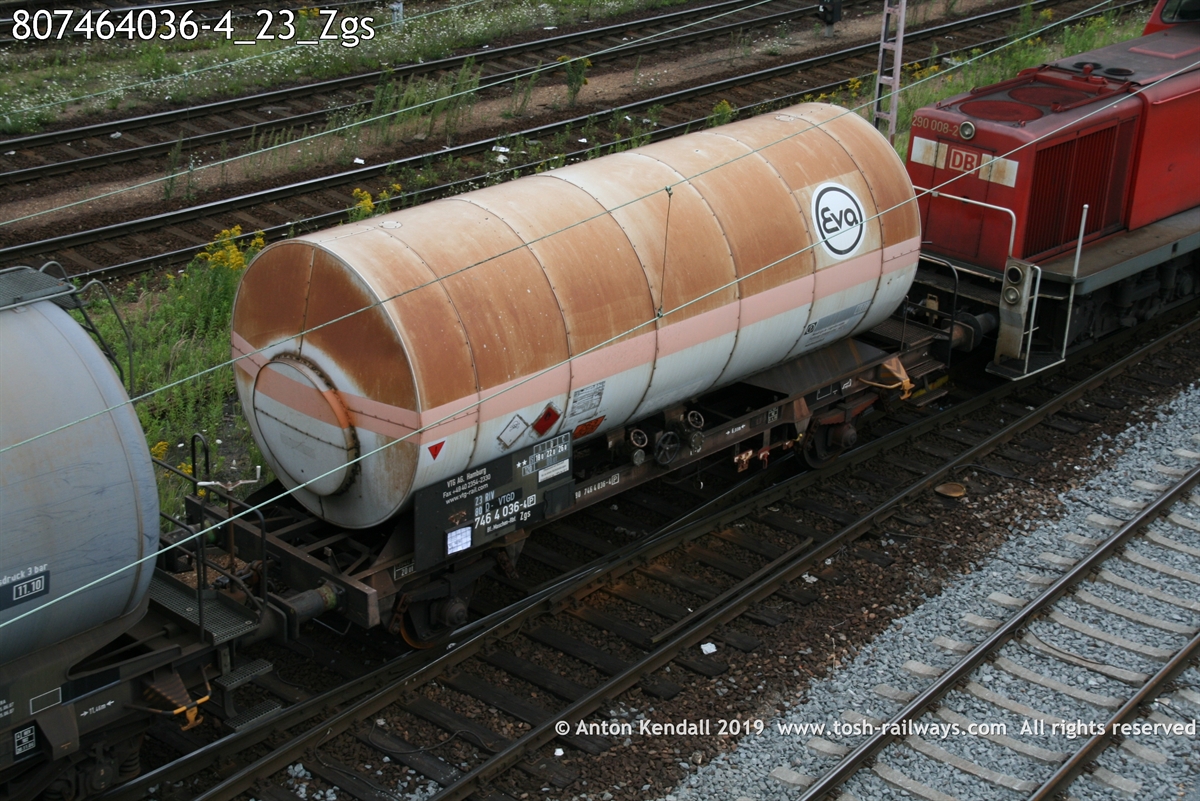 807464036-4_23_Zgs.jpg